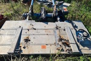 PEDANE IDRAULICHE A BATTENTI E RETRATTILI