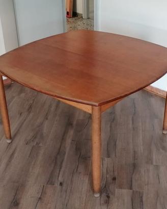 Tavolo in teak allungabile usato