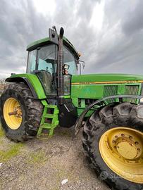 John Deere 7700