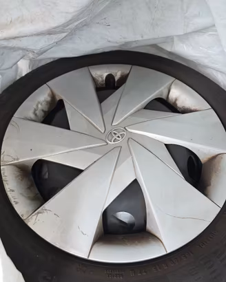 gomme e cerchi aygo  165 60 r15