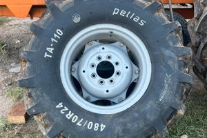 Cerchi e gomme per trattori