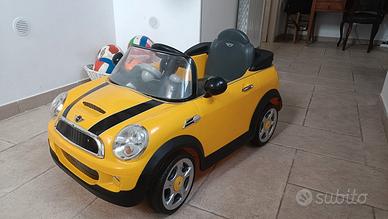 mini cooper elettrica per bambini