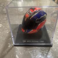 Modellino casco 1:5 MICK DOOHAN 1998-