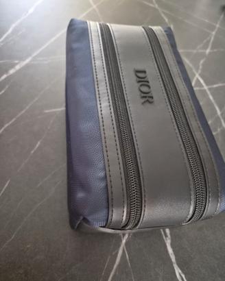pochette dior beauty
