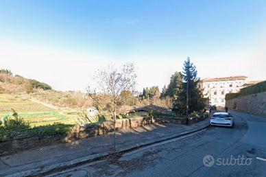 Bilocale semi-indipendente a Firenze libero subito