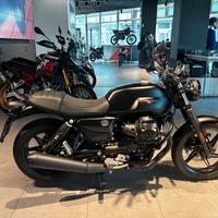 Moto Guzzi V7 STONE MODELLO 2025 (RIDE BY WIRE)