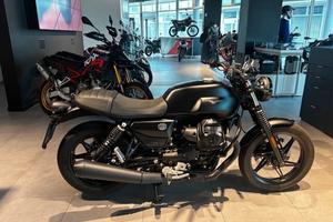 Moto Guzzi V7 STONE MODELLO 2025 (RIDE BY WIRE)
