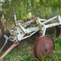 Attrezzi agricoli ARATRI NARDI BI-TRIVOMERE