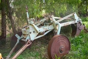 Attrezzi agricoli ARATRI NARDI BI-TRIVOMERE