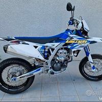 SUZUKY VALENTI SM 125 MOTORE A LIQUIDO