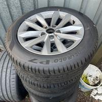 Cerchi e gomme Audi 205/55/16
