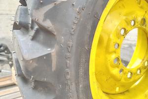 Kit 4 pneumatici tattore agricolo