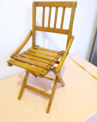 Piccola sedia pieghevole vintage modernariato