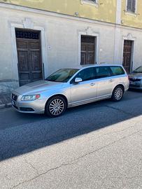 Volvo v70 2400 D5