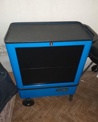 Carrello portatrezzi