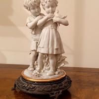 Rara Scultura in Porcellana Biscuit "Triade"