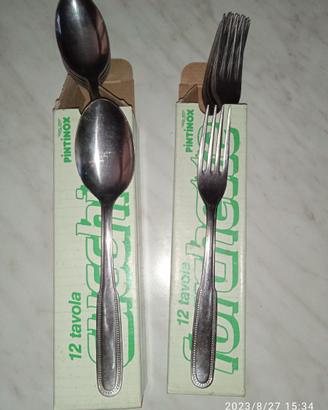 Set da 12+12 di forchette e cucchiai.