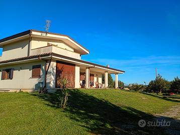 Splendida Villa Unifamiliare immersa nella natura