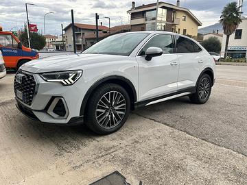 Audi Q3 Sportback 35 TDI S tronic line edition “70