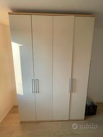 Armadio da cameretta a 4 ante
