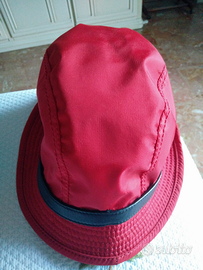 Cappello donna rosso burberry originale
