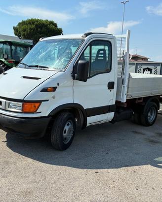 Iveco Daily ribaltabile trilaterale