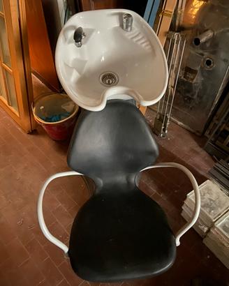 Sedia con lavatesta per parrucchiere