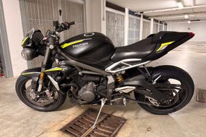 Triumph Street Triple RS 765 - 2022