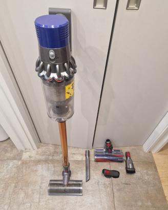Dyson V10