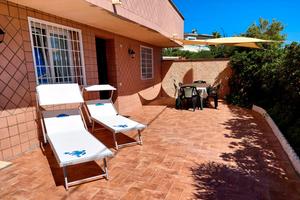 ANZIO Fronte mare ampia metratura