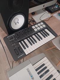 Controller M Audio Oxygen 25