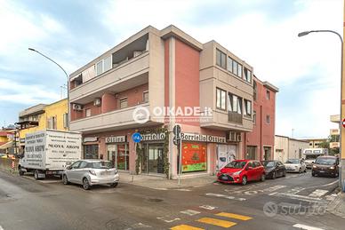 Trilocale ristrutturato con terrazza a Monserrato