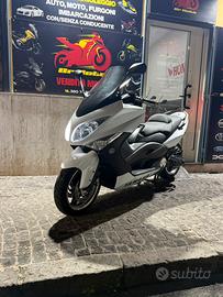 YAMAHA TMAX 500