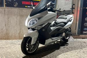 YAMAHA TMAX 500