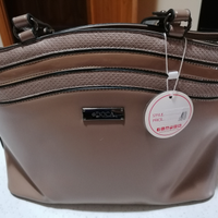 Borse donna nuova con etichetta abbigliamento