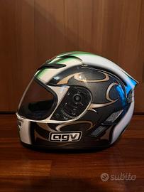 casco da moto in fibra