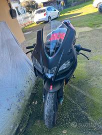 Aprilia RSV4 Factory