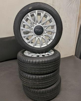 Cerchi  e  gomme estive tutti due  nuovi  Fiat 500