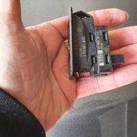 pulsante alzavetri bmw serie 1