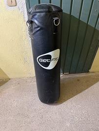 Sacco boxe + guantoni e fascie x i polsi