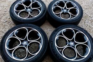 Cerchi e gomme nuove 20 ORIGINALI alfa romeo