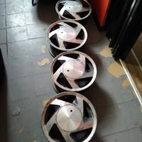 Cerchi in lega Momo vintage 13 attacco Fiat