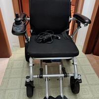 Sedia a rotelle elettrica per disabili