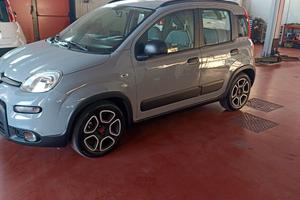 Fiat Panda Hybrid 3 Serie NEOPATENTATI