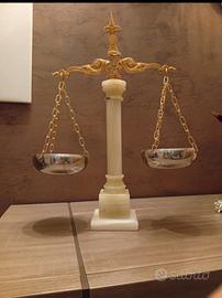 bilancia vintage in onice 