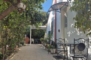 Catanzaro Lido, appartamento con giardino