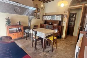 Cielo-Terra Completamente Ristrutturato, B/137