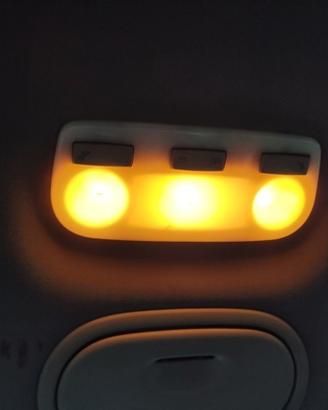 Plafoniera anteriore RENAULT SCENIC del 2013