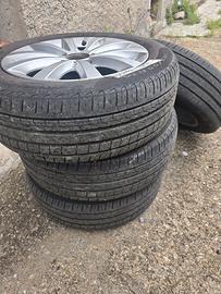 Pneumatico comprensivo di cerchio in Lega 