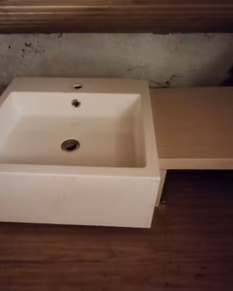 Lavello bagno completo di mobile in legno